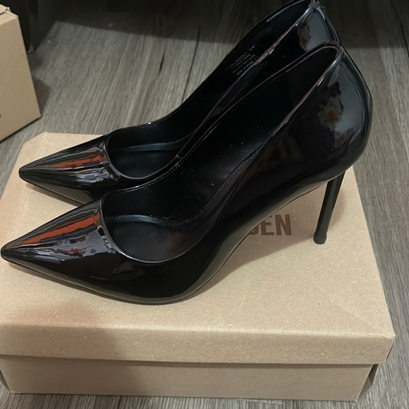 Steve Madden Heels - Picture 2 of 7